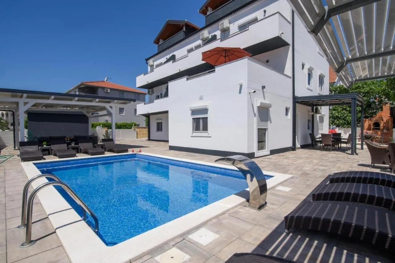 Apartment In Okrug Gornji With Sea View, Terrace, Air Conditioning, Wifi 5134-4 Trogir