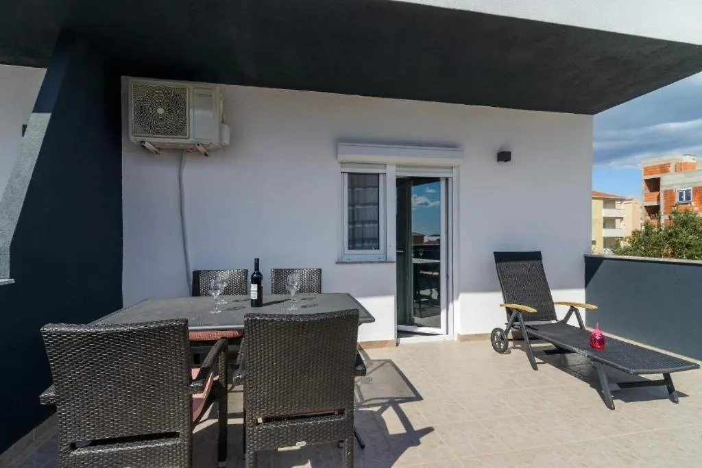Apartment In Okrug Gornji With Sea View, Terrace, Air Conditioning, Wifi 5134-4 Trogir