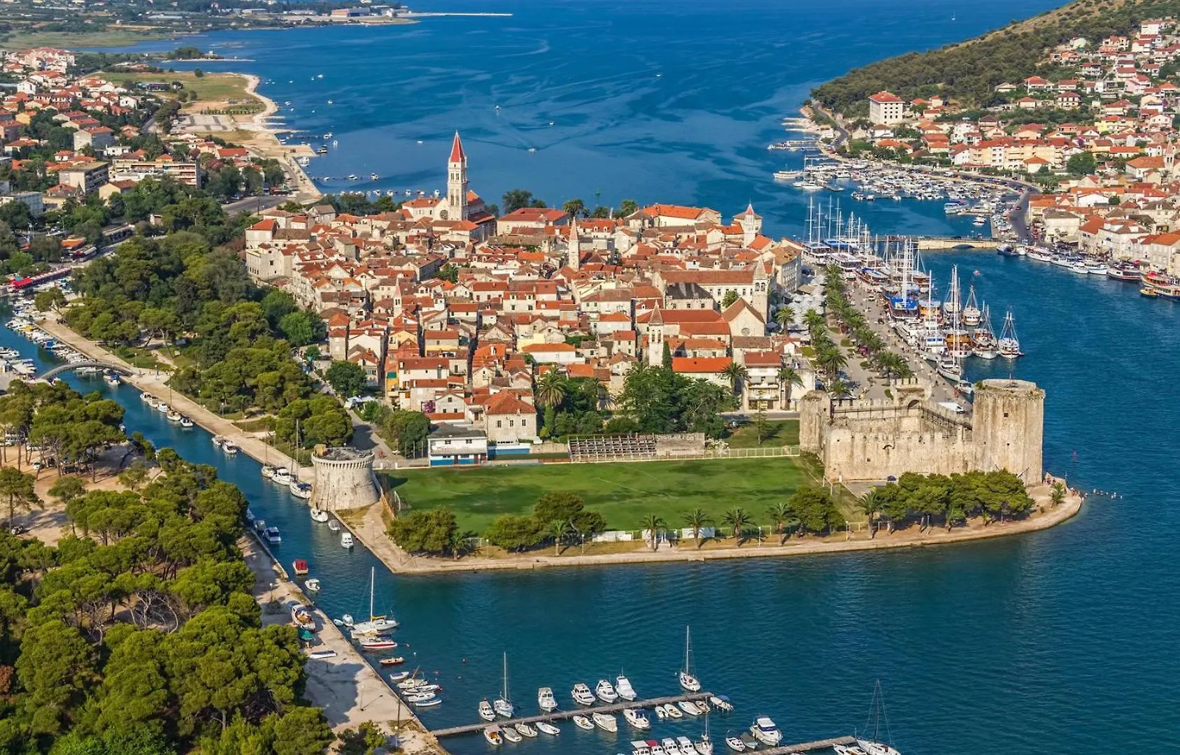 Apartment In Okrug Gornji With Sea View, Terrace, Air Conditioning, Wifi 5134-4 Trogir 0*,  Croatia
